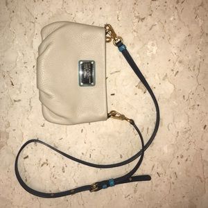 Marc Jacobs Cream Purse **like new**